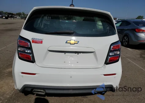 2019 Chevrolet Sonic из США, поврежденный, VIN 1G1JG6SB1K4123991